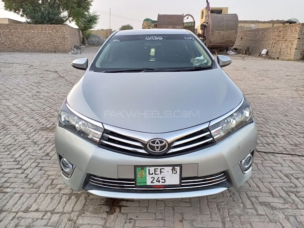 Toyota Corolla 2015 for Sale in Burewala Image-1