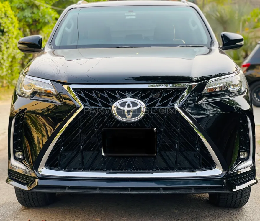 ٹویوٹا فورچیونر 2018 for Sale in لاہور Image-1