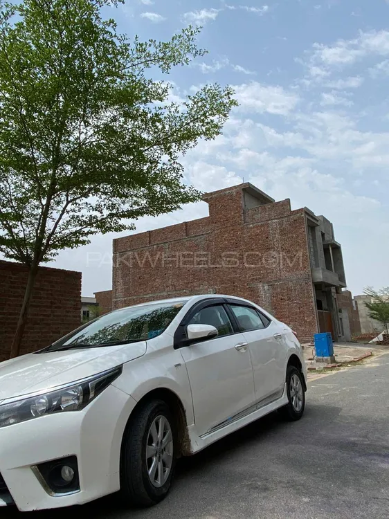 Toyota Corolla 2015 for Sale in Faisalabad Image-1