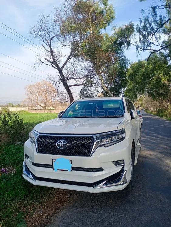 Toyota Prado 2010 for Sale in Islamabad Image-1