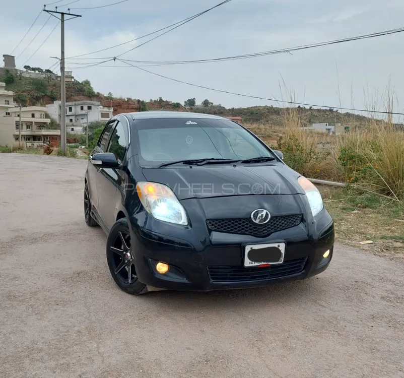 Toyota Vitz 2009 for Sale in Islamabad Image-1