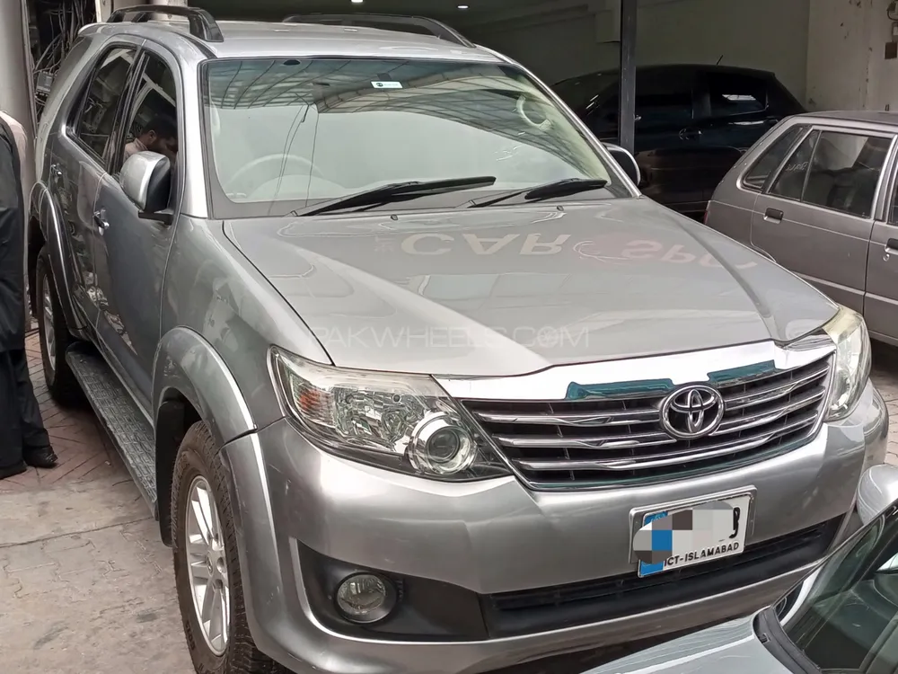 Toyota Fortuner 2013 for Sale in Islamabad Image-1