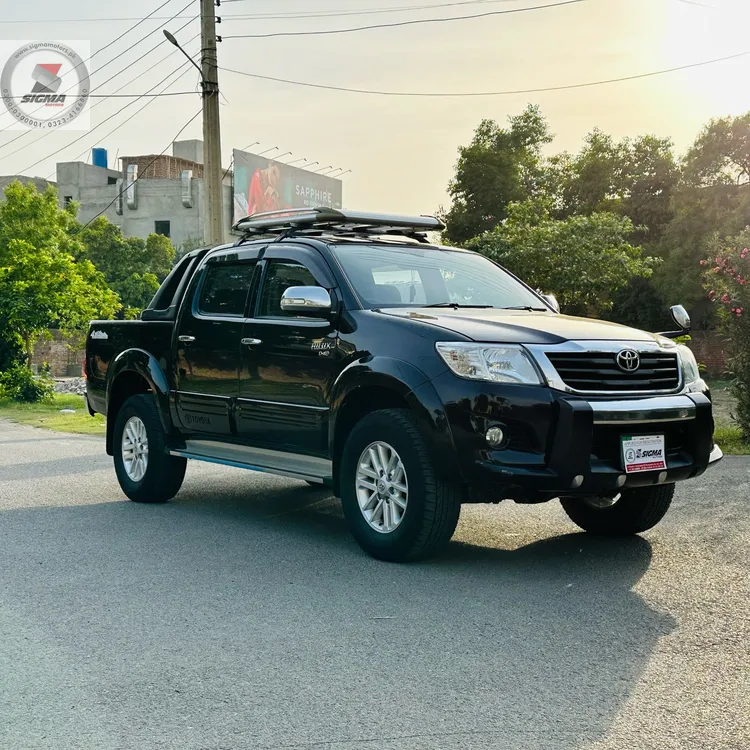 Toyota Hilux 2015 for Sale in Lahore Image-1