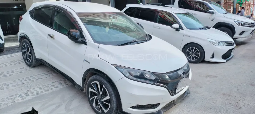 Honda Vezel 2016 for Sale in Karachi Image-1
