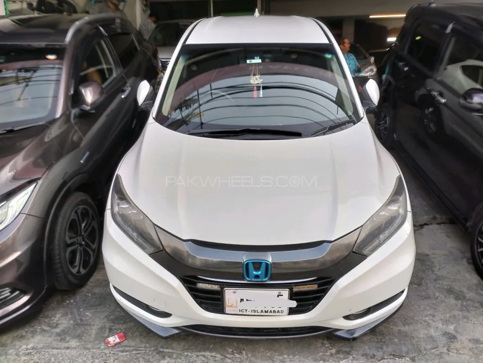 Honda Vezel 2014 for Sale in Lahore Image-1