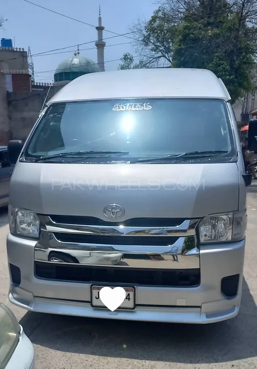 Toyota Hiace 2010 for Sale in Lahore Image-1