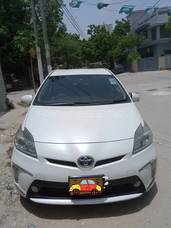 Toyota Prius 2013 for Sale in Karachi Image-1