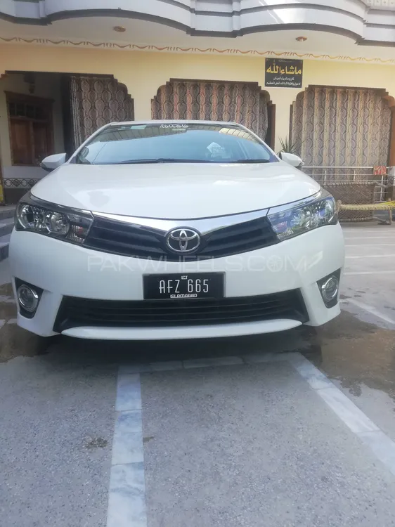 Toyota Corolla 2017 for Sale in Peshawar Image-1