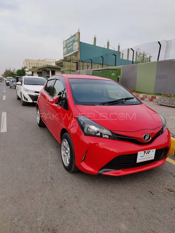 Toyota Vitz 2014 for Sale in Islamabad Image-1