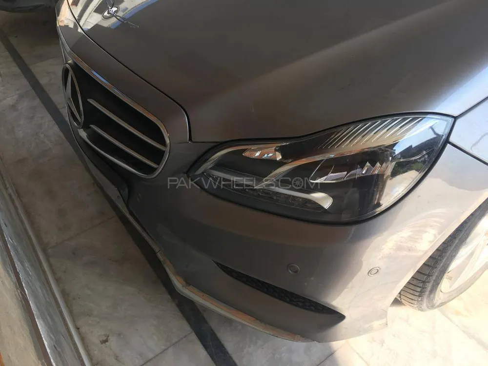 Mercedes Benz E Class 2015 for Sale in Multan Image-1