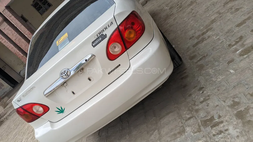 Toyota Corolla 2004 for Sale in Peshawar Image-1