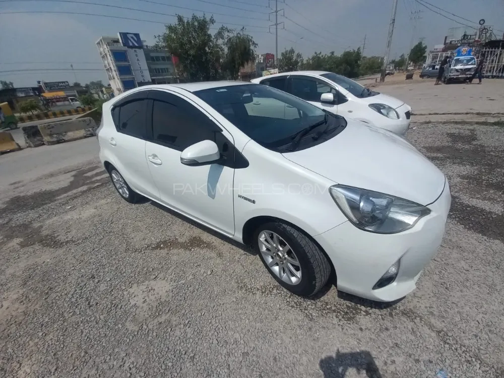 Toyota Aqua 2012 for Sale in Peshawar Image-1