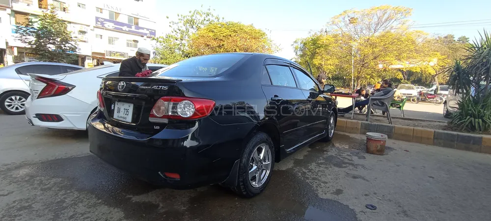 Toyota Corolla 2010 for Sale in Islamabad Image-1