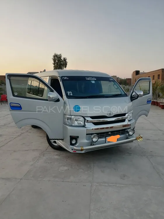 Toyota Hiace 2015 for Sale in Faisalabad Image-1