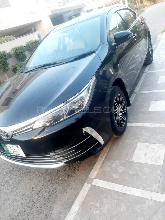 Toyota Corolla 2018 for Sale in Lahore Image-1