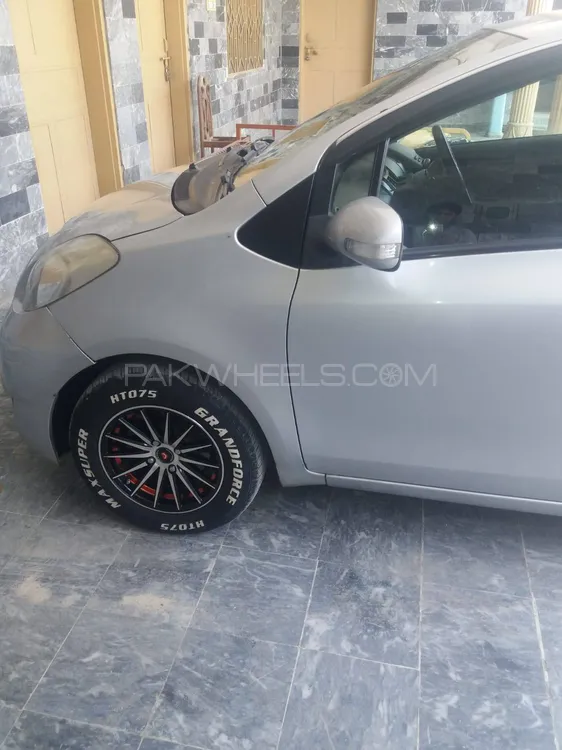 Toyota Vitz 2010 for Sale in Swabi Image-1
