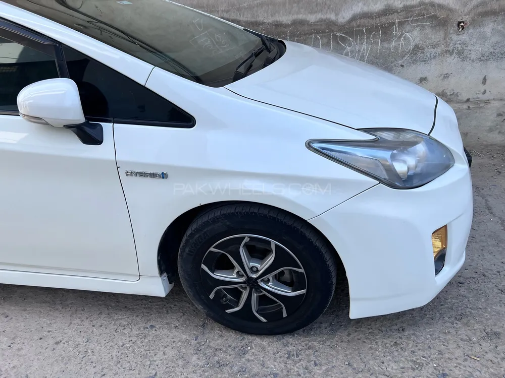 Toyota Prius 2010 for Sale in Sheikhupura Image-1