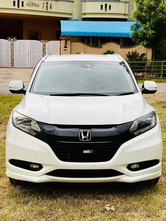 Honda Vezel 2015 for Sale in Islamabad Image-1