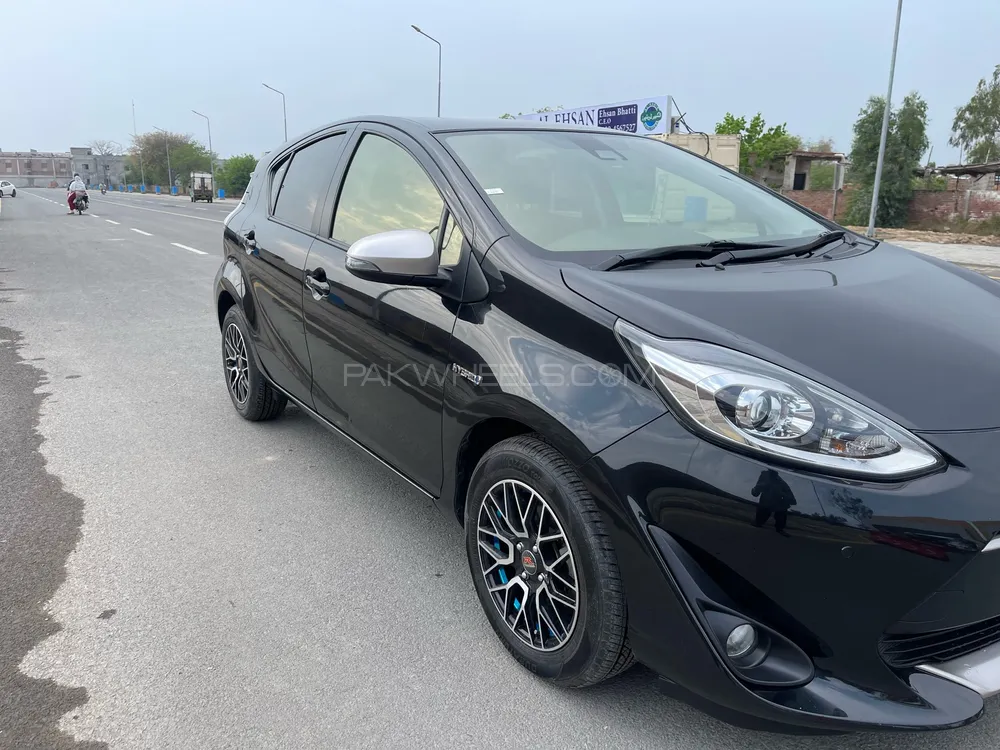 Toyota Aqua 2019 for Sale in Lahore Image-1