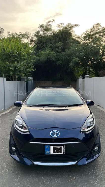Toyota Aqua 2019 for Sale in Peshawar Image-1
