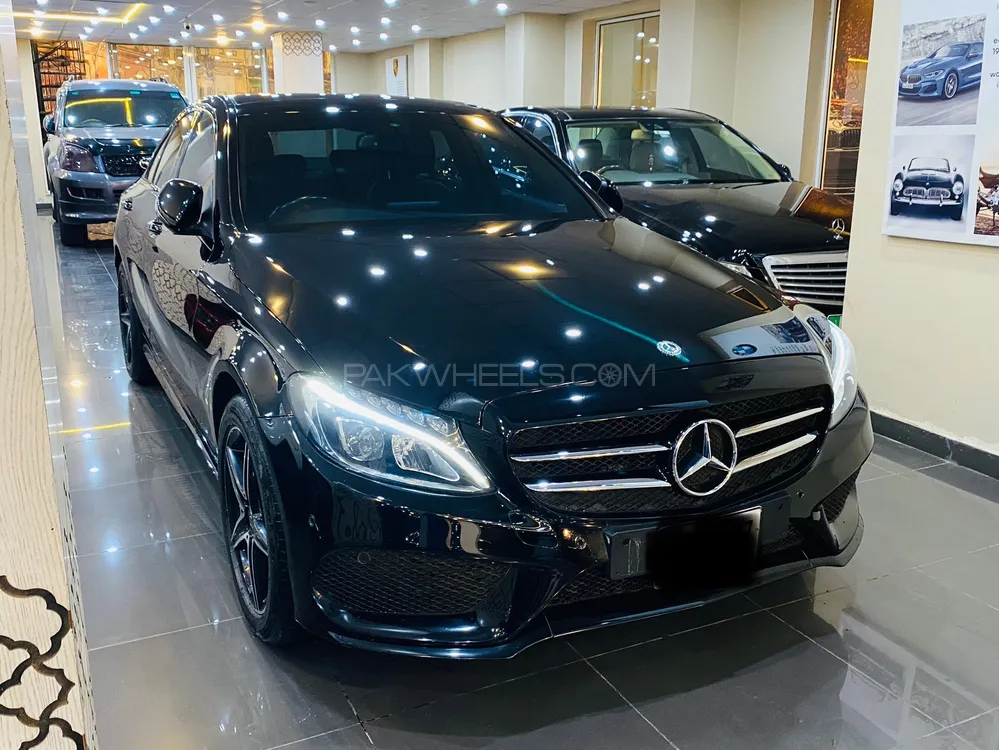 Mercedes Benz C Class 2018 for Sale in Lahore Image-1