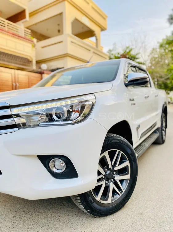 Toyota Hilux 2019 for Sale in Karachi Image-1