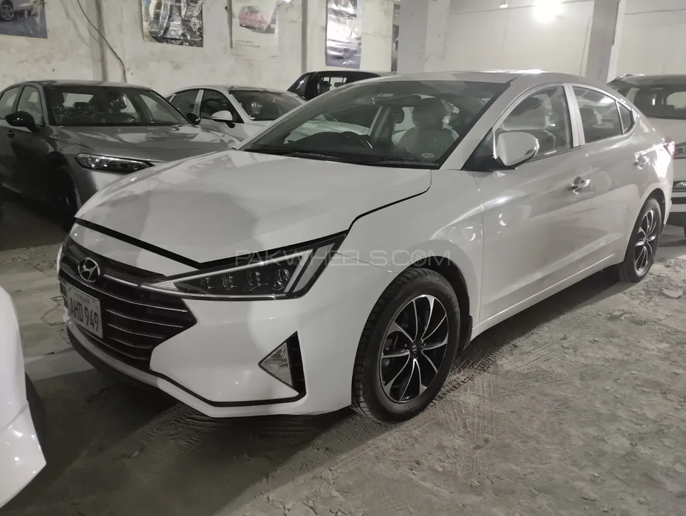 Hyundai Elantra 2021 for Sale in Lahore Image-1