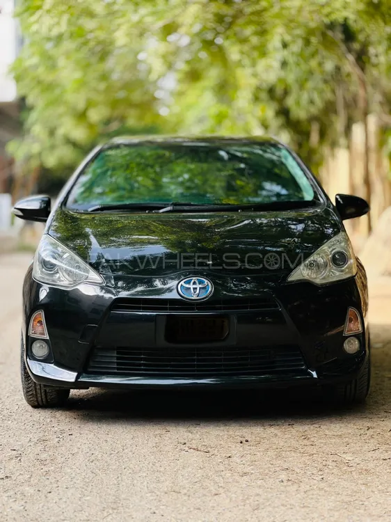 Toyota Aqua 2013 for Sale in Karachi Image-1