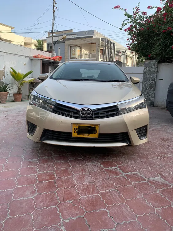 Toyota Corolla 2016 for Sale in Karachi Image-1