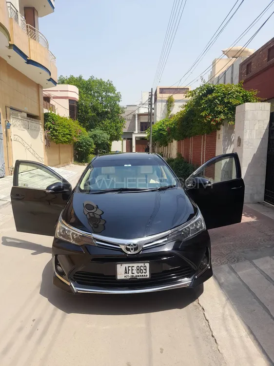 Toyota Corolla 2018 for Sale in Faisalabad Image-1