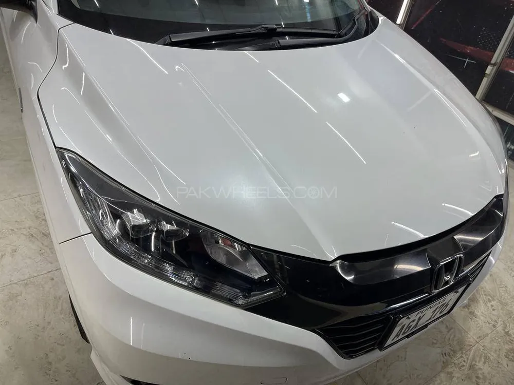 Honda Vezel 2018 for Sale in Lahore Image-1