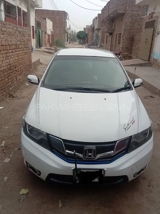 Honda City 2017 for Sale in Faisalabad Image-1