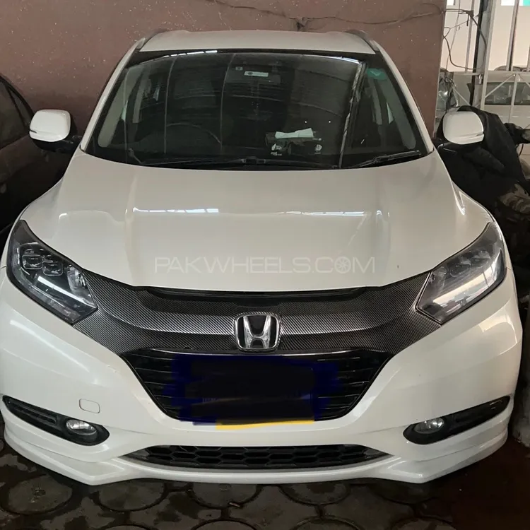Honda Vezel 2014 for Sale in Peshawar Image-1