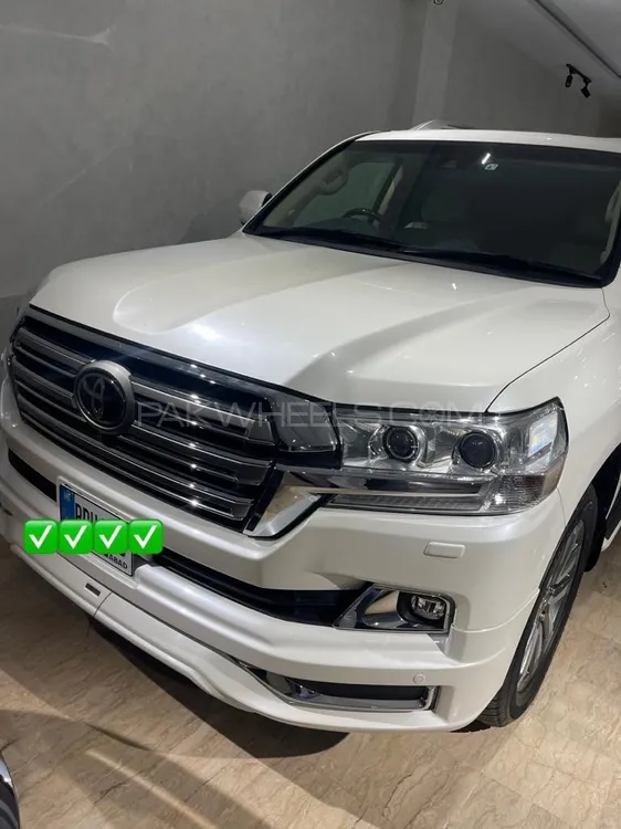 Toyota Land Cruiser 2017 for Sale in Faisalabad Image-1