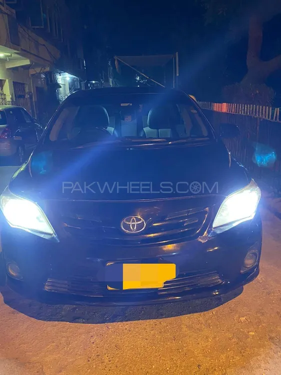 Toyota Corolla 2011 for Sale in Karachi Image-1