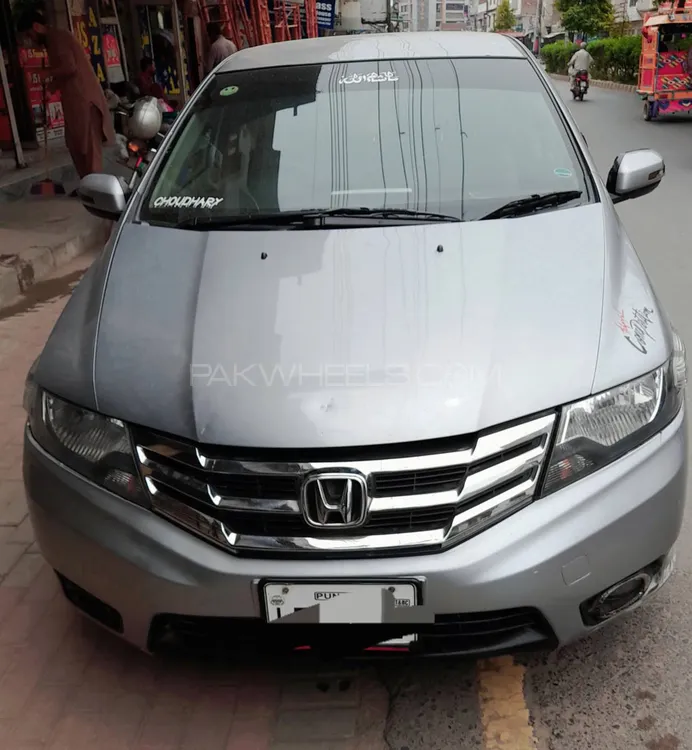 Honda City 2017 for Sale in Faisalabad Image-1