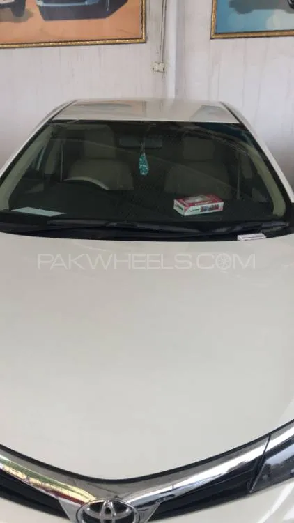 Toyota Corolla 2019 for Sale in Peshawar Image-1