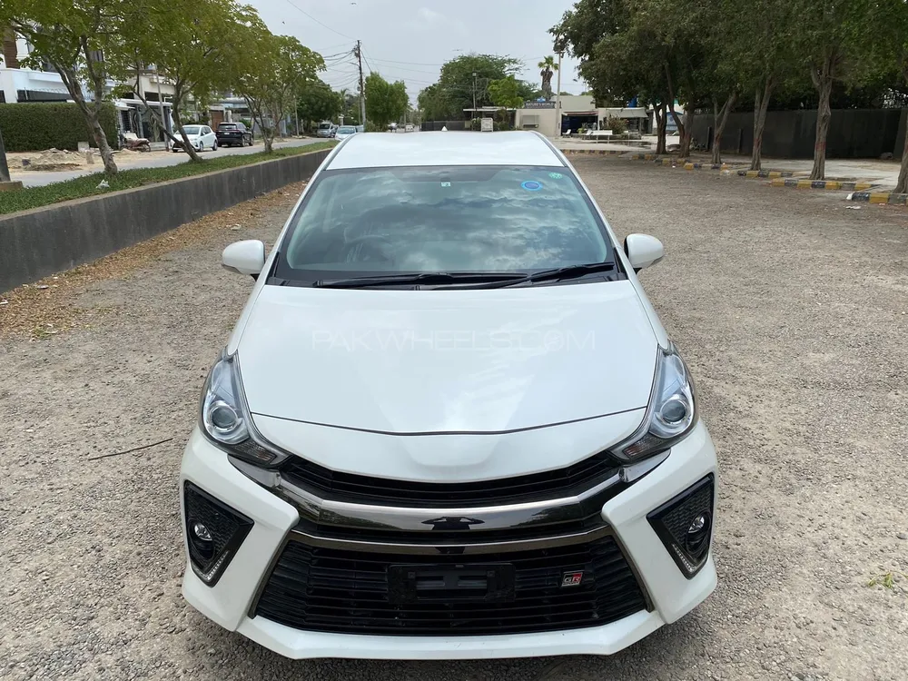 Toyota Prius 2018 for Sale in Karachi Image-1