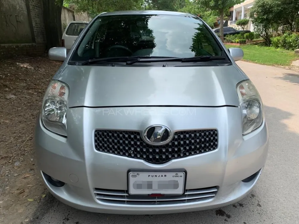 Toyota Vitz 2005 for Sale in Islamabad Image-1