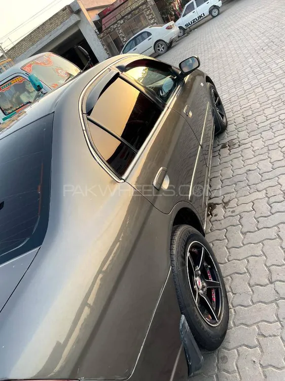 Honda Civic 2004 for Sale in Faisalabad Image-1