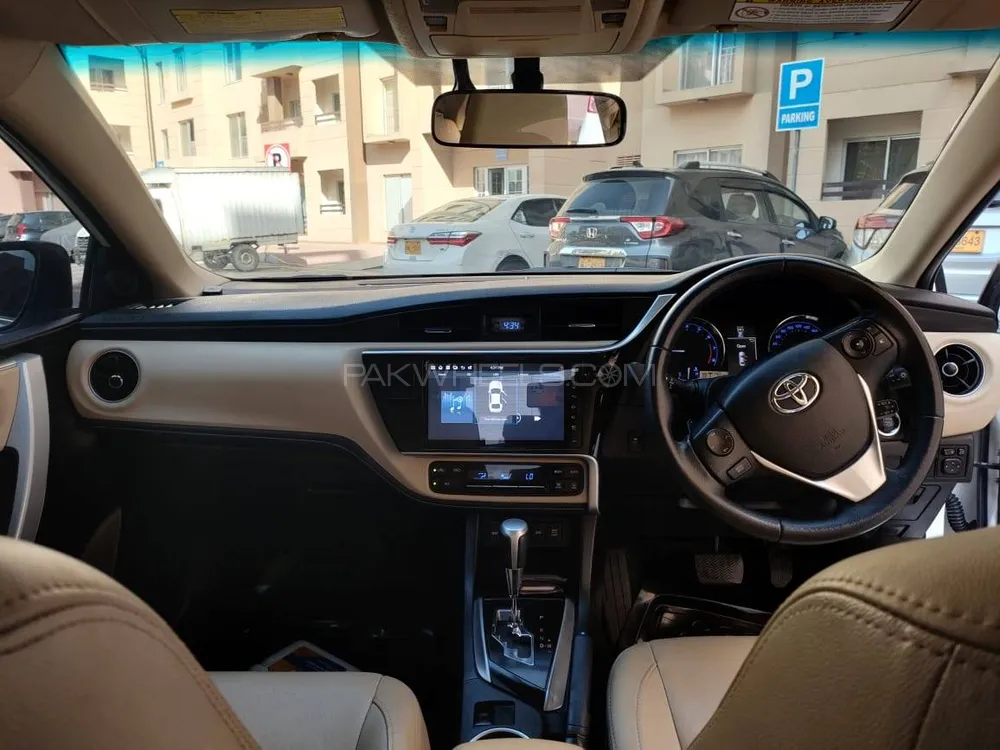 Toyota Corolla 2020 for Sale in Karachi Image-1