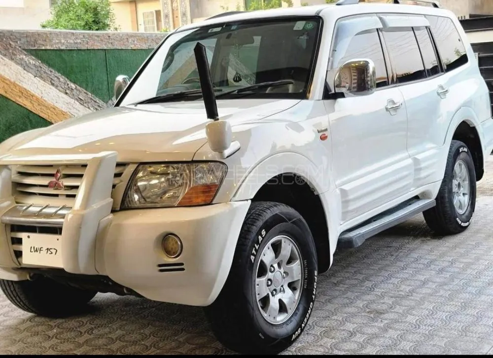 Mitsubishi Pajero 1999 for Sale in Lahore Image-1