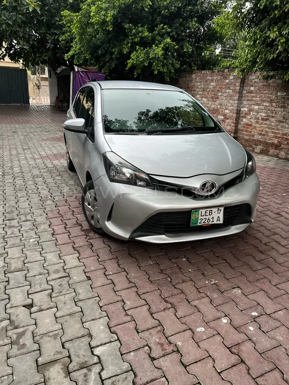 Toyota Vitz 2014 for Sale in Lahore Image-1