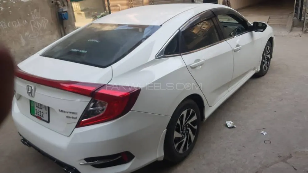 Honda Civic 2018 for Sale in Lahore Image-1