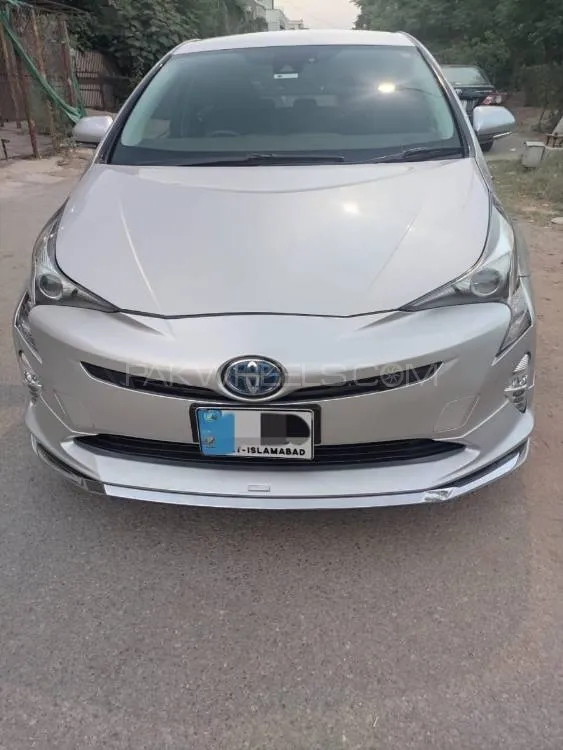 Toyota Prius 2018 for Sale in Chakwal Image-1
