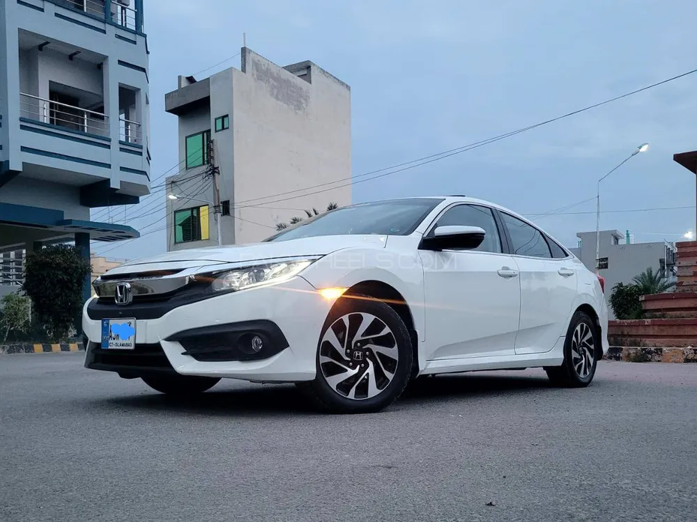 Honda Civic 2018 for Sale in Islamabad Image-1