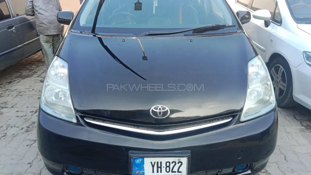 Toyota Prius 2008 for Sale in Lahore Image-1