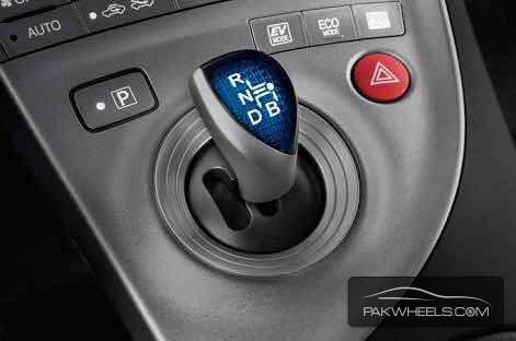 toyota prius gear lever For Sale Image-1