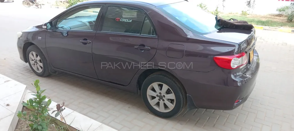 Toyota Corolla 2013 for Sale in Karachi Image-1