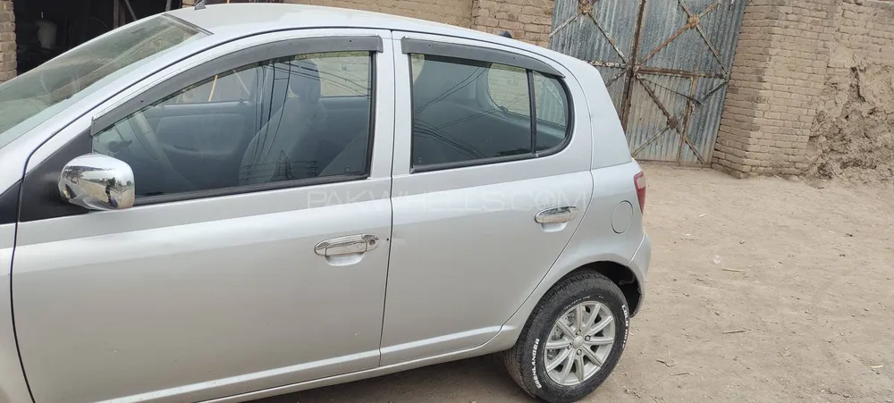Toyota Vitz 1999 for Sale in Peshawar Image-1